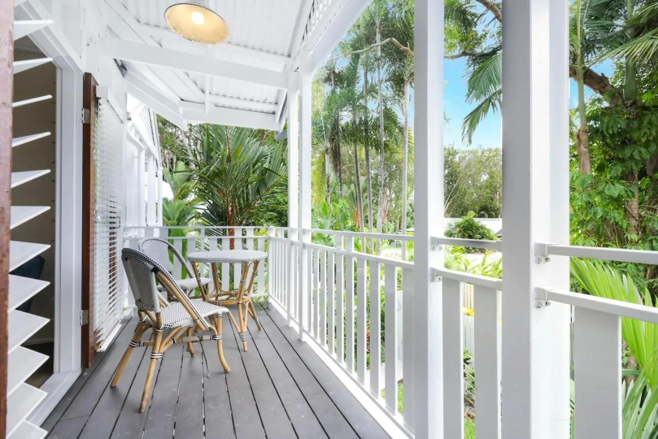 The Queenslander - Full Moon Terrace Port Douglas