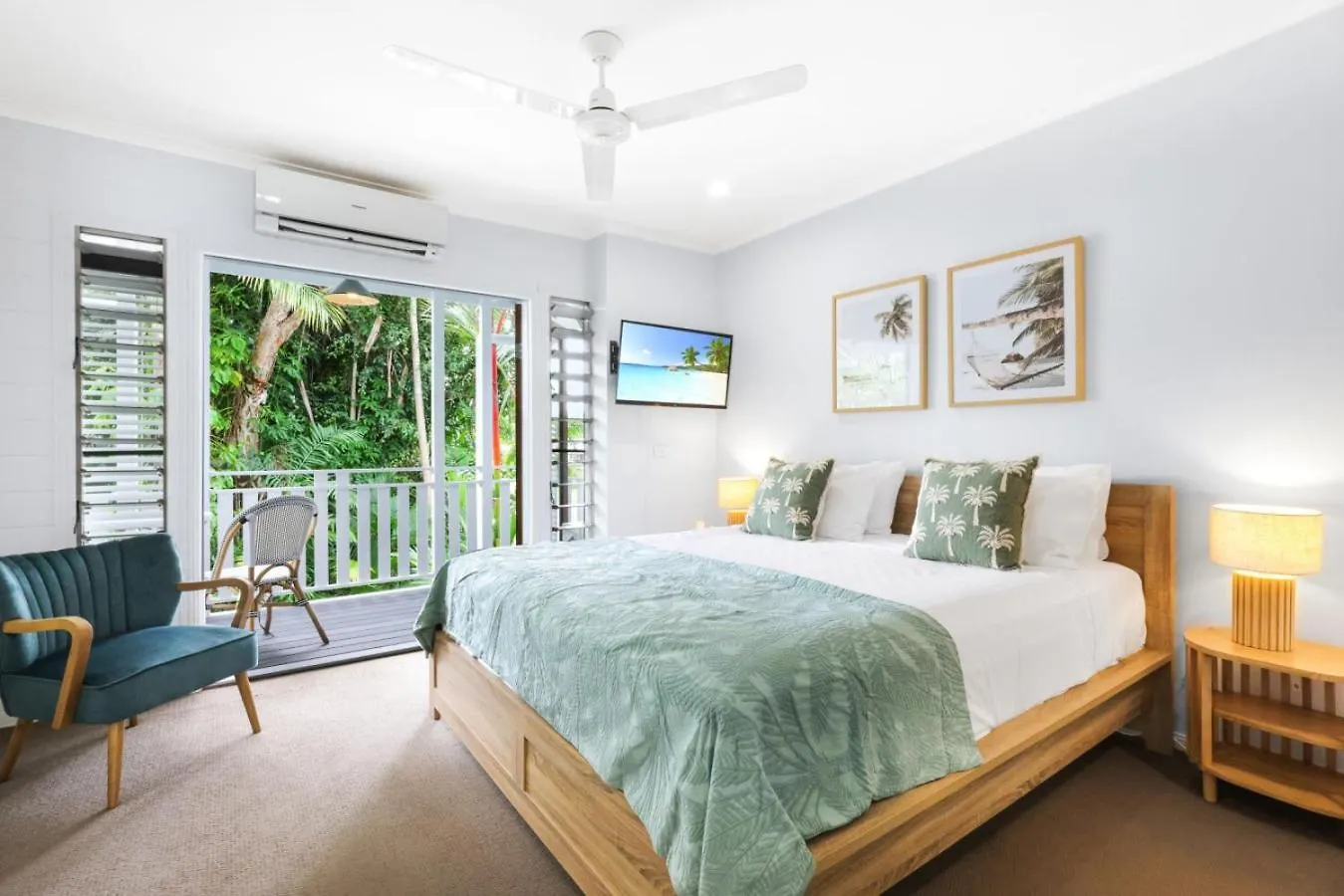 The Queenslander - Full Moon Terrace Port Douglas