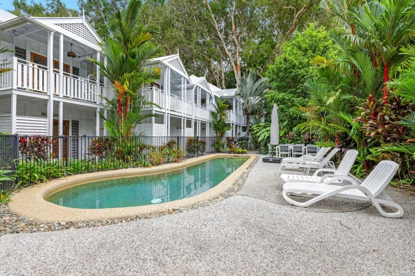 The Queenslander - Full Moon Terrace Port Douglas
